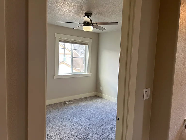 15182 NW Evelyn St — Photo 23