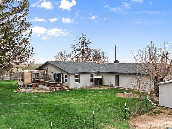 4th image of 15032 Hollow Rd