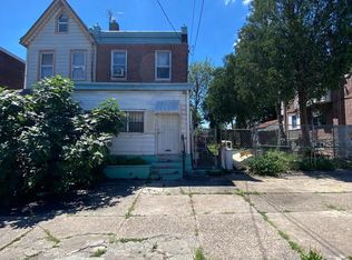 4526 N Front St, Philadelphia, PA 19140