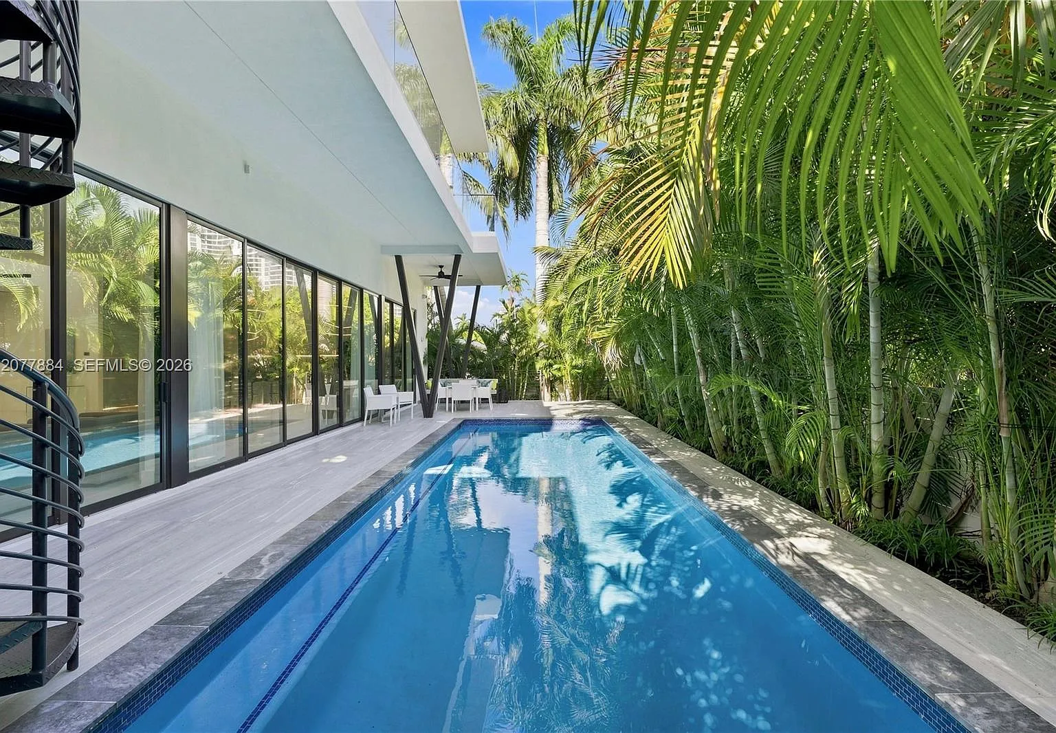 Golden Shores Ocean Blvd — Photo 1