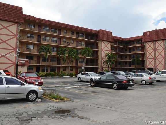2nd image of 1325 W 68th St APT 221