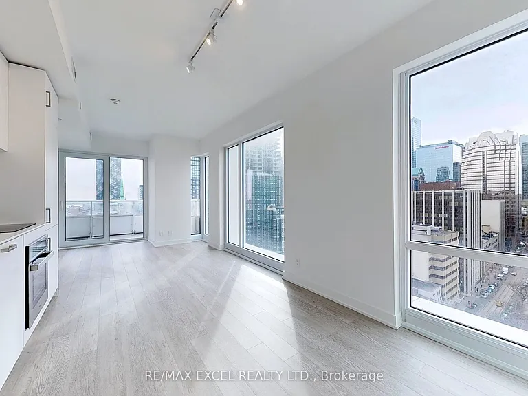 88 Queen St E #1710 — Photo 2