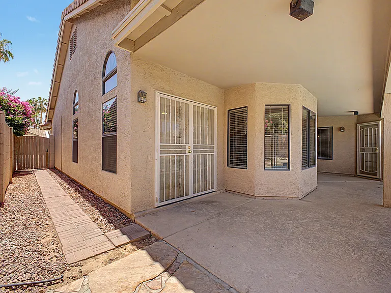 3103 N Meadow Ln — Photo 31