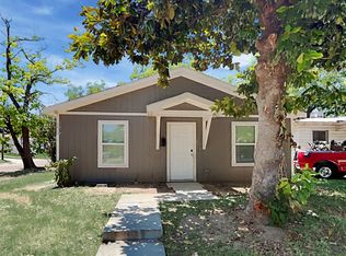 4519 Bradshaw St, Dallas, TX 75215