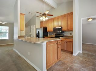 9104 Bay St, Ocean Springs, MS 39564