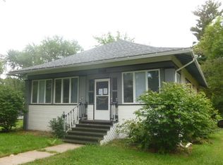 503 W Oak St, North English, IA 52316
