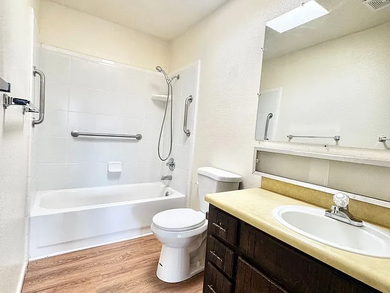 4151 Calle Ladero #B — Photo 10