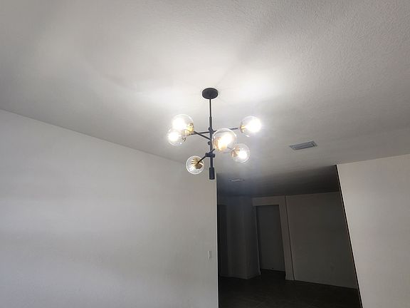 5th image of 2267 SE 30th St