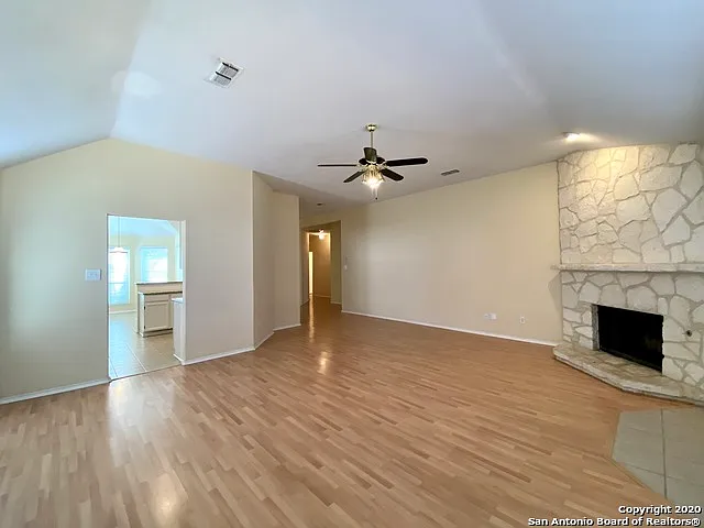 6635 Shady Bend Dr — Photo 5