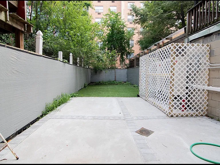 334 E 116th St #GARDEN — Photo 16