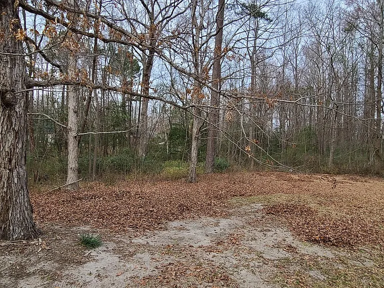 145 York Ct — Photo 18