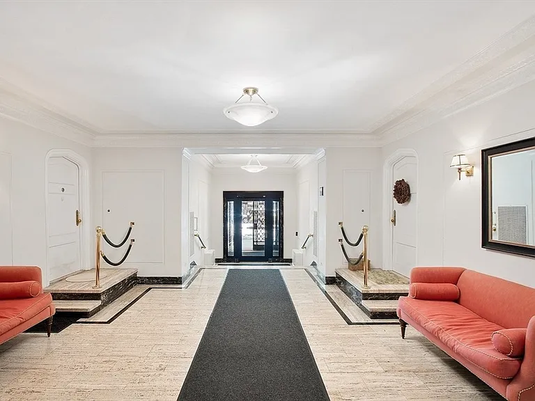 250 Beacon St #1B — Photo 22