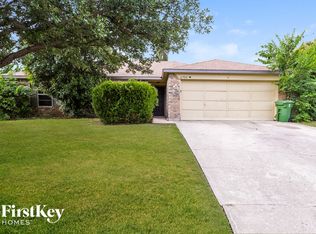 6900 Ridgetop Rd, North Richland Hills, TX 76182