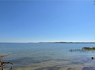 816 Ship Point Rd, Yorktown, VA 23692