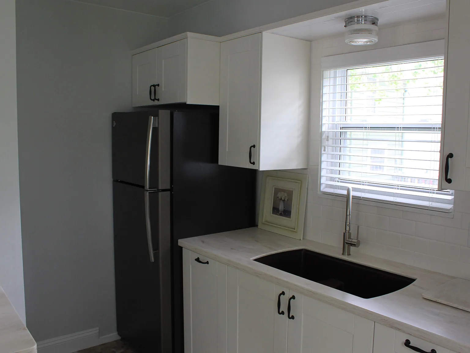 2 bed, 850 sqft, $2,095 — Photo 2