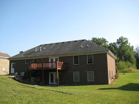5th image of 229 Hardwood Dr