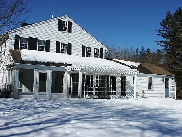 2nd image of 435 River St