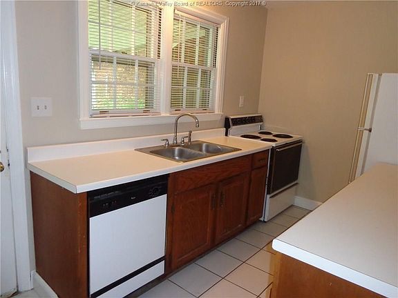 5th image of 676 Forest Cir