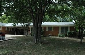 2nd image of 2110 Bluebonnet Ln