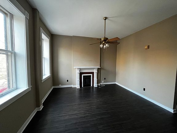 2nd image of 116 W Burnett Ave APT 2