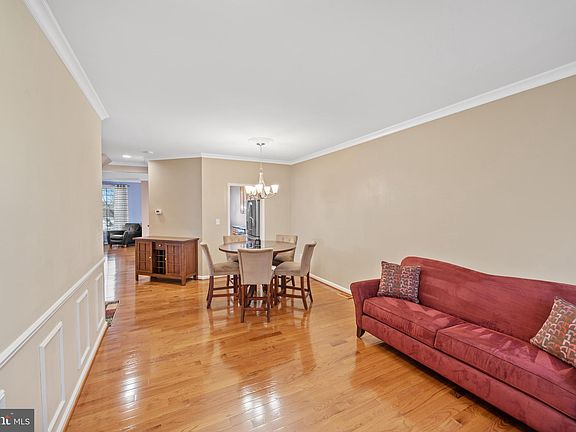 3rd image of 30019 Eagle Point Dr