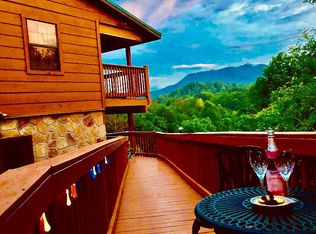 127 Wendell Burnett Rd, Sevierville, TN 37876