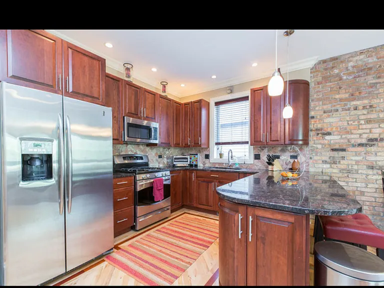 1523 W Huron St #2 — Photo 7