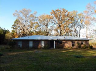 221 Cade Camp Rd, Natchitoches, LA 71457