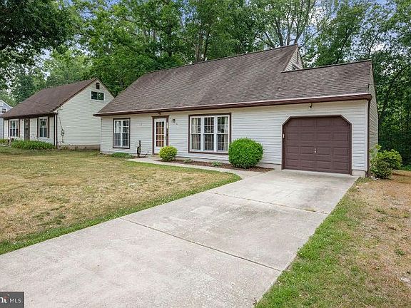 4th image of 217 Johnson Rd