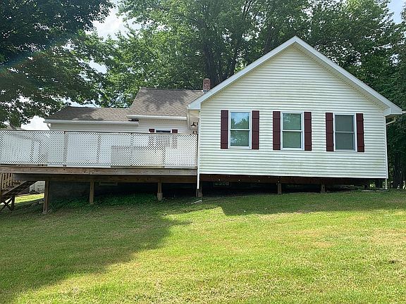 Side of home, with deck 