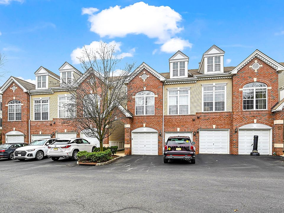 1st image of 106 Rock Creek Dr