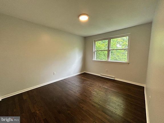 5th image of 4413 Falls Bridge Dr Unit F