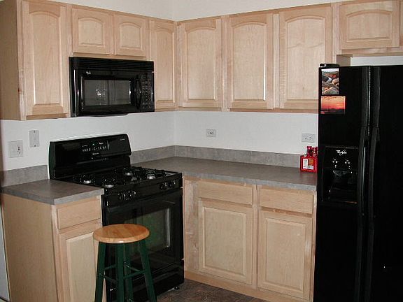 4th image of 4100 Blackstone Dr