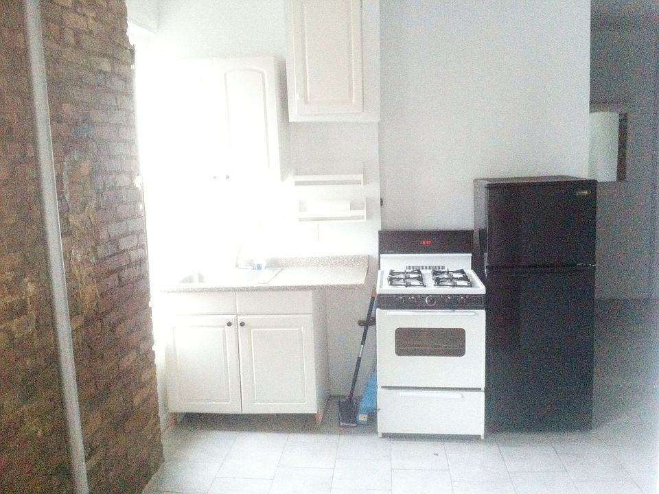 2nd image of 103 Havemeyer St #Fivec