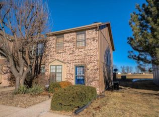 725 SW Liggett Rd, Blue Springs, MO 64015