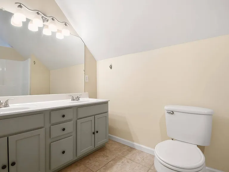 1500 Sunshine Dr — Photo 10