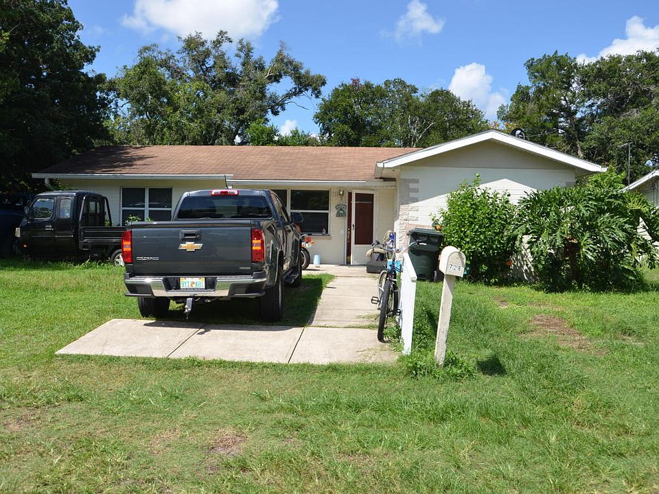 2nd image of 728 Derbyshire Rd