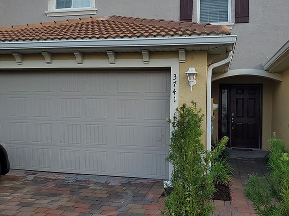 2nd image of 3741 Crofton Ct