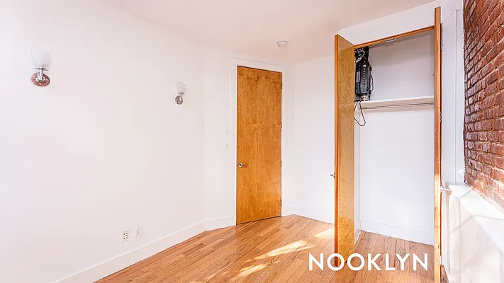 Rented by Nooklyn NYC LLC | media 7