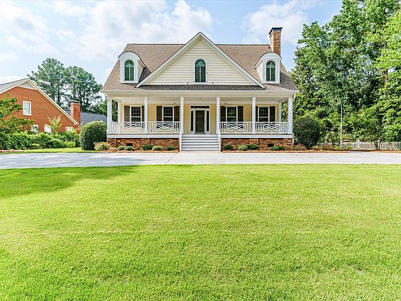 3rd image of 3141 W Lake Forest Drive