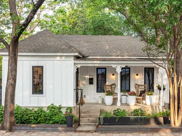 303 Navasota St, Austin, TX 78702