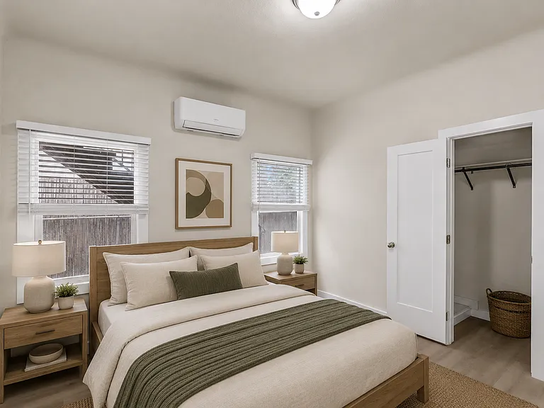 211 N Vendome St #1/2 — Photo 6