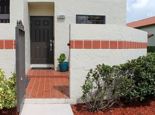 1201 Republic Ct, Deerfield Beach, FL 33442