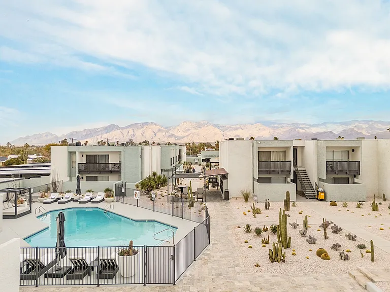 Echo Luxury Apartments — Photo 49