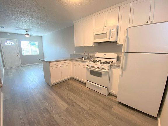 2nd image of 2294 Olive Ave #4