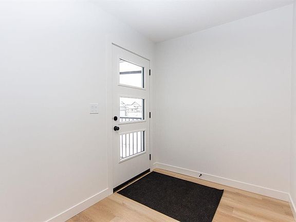 2nd image of 12 SE Trinity St