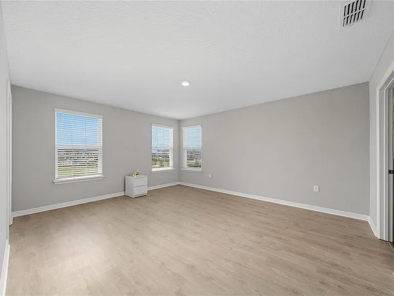 445 Silverbell Trl — Photo 20