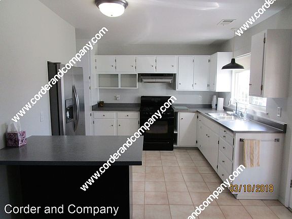 2nd image of 317 Glorieta St NE