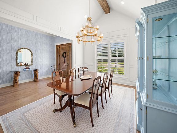 4th image of 20216 Roebuck Dr