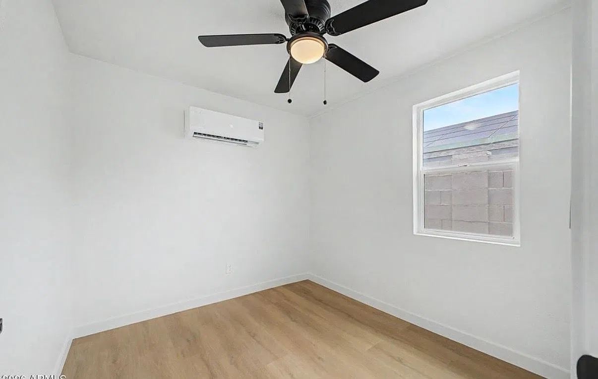 1 bed, 1.0 bath, 400 sqft, $1,075 — Photo 2